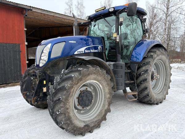 Traktor New Holland T7070 Blue Power