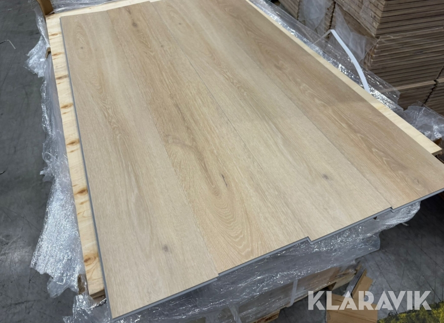Vinylgolv warm oak 180 m²