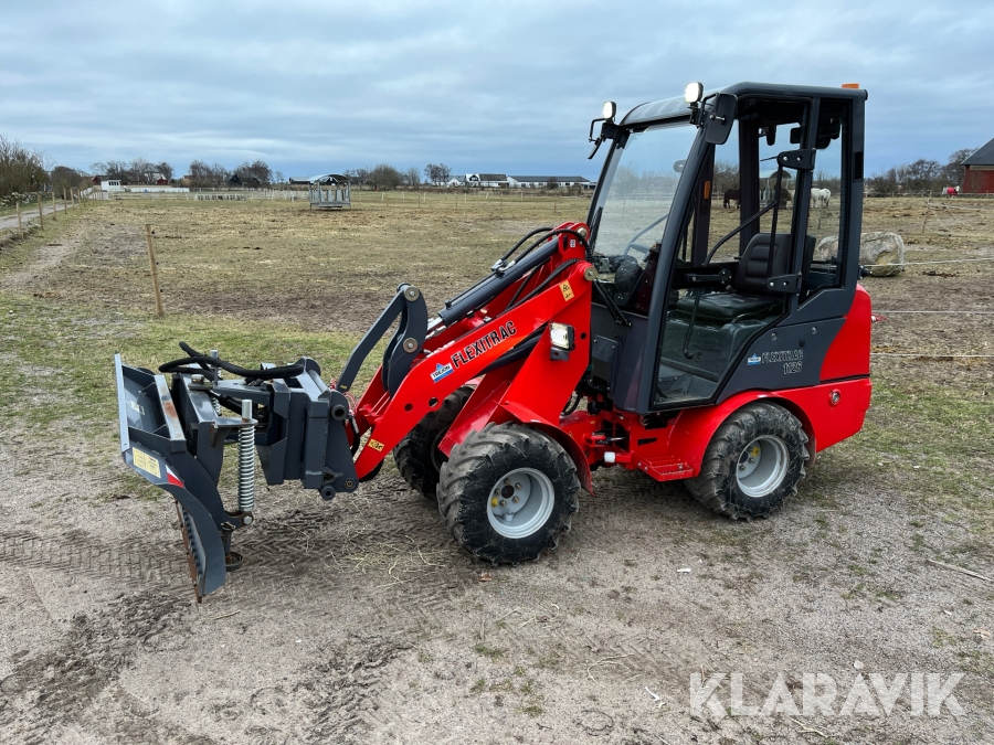 Kompaktlastare Trejon Flexitrac 1126 snöblad / skopa / gafflar