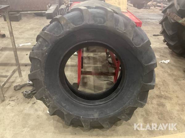 Lantbruksdäck Neumaster 14.9-24 8 / 8-PR inklusive slang