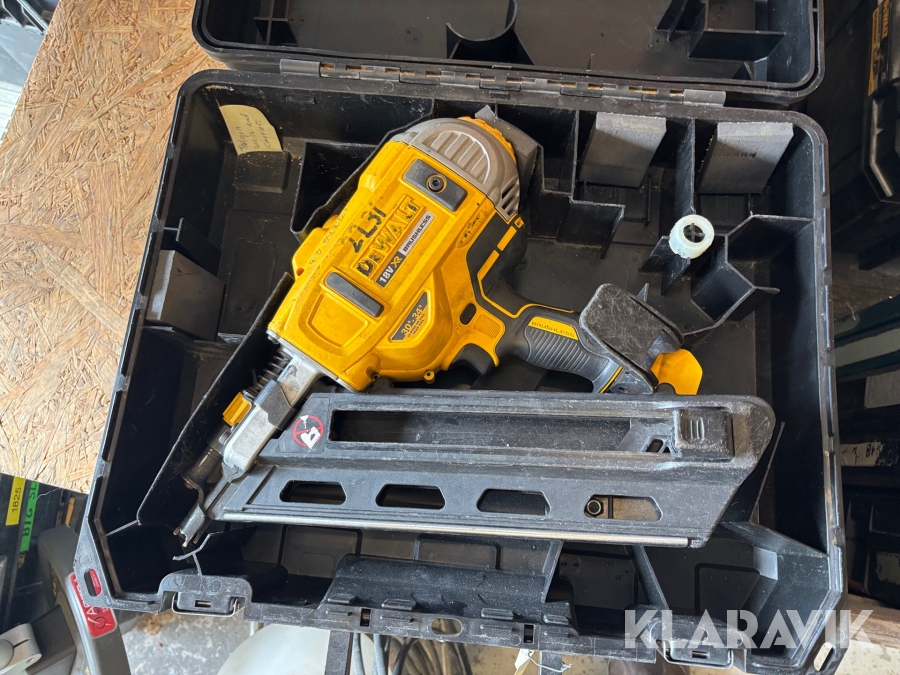 Spikpistol Dewalt DCN 692