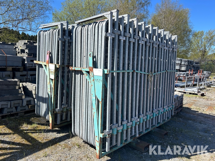 Byggstaket & vikter ca 39 st + 300 vikter