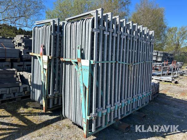 Byggstaket & vikter ca 39 st + 300 vikter
