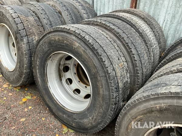 Lastbilsdäck Bridgestone 315/70R22,5 4st