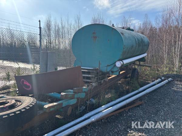 Bevattningstank 8m3 med spridare passar shacktbil