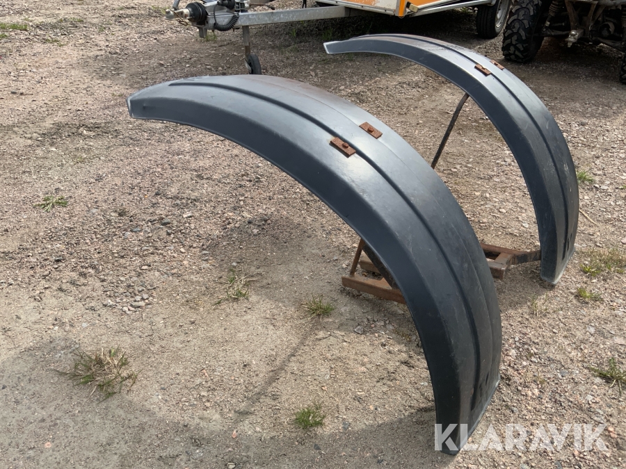 Framskärmar Valtra 2st