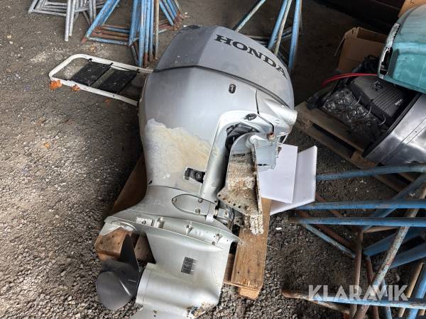 Utombordare Honda 115