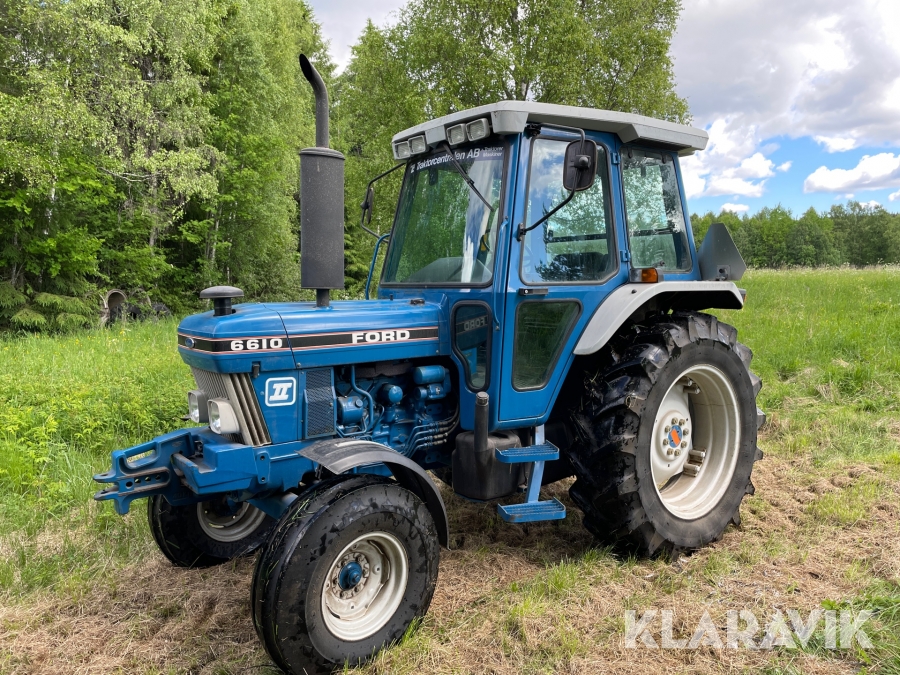 Traktor Ford 6610