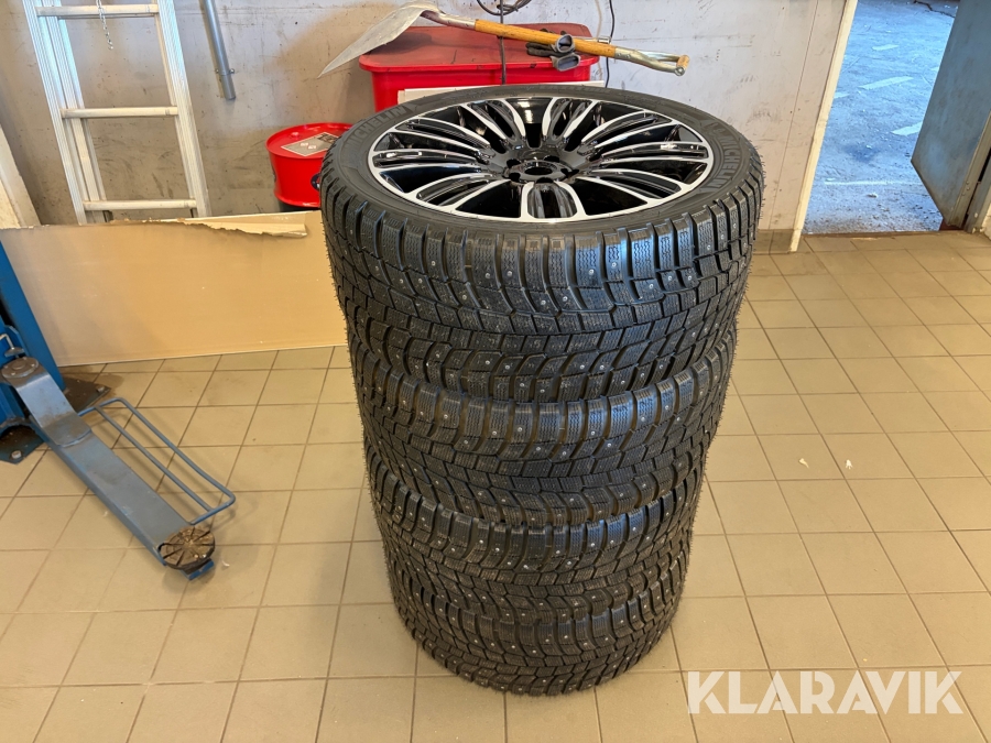 Däck på fälg Michelin Latitude X-Ice North 295/35 R21 5/108 ET45