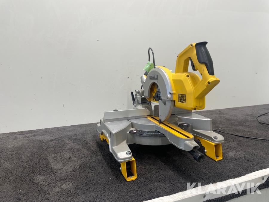 Kap&geringsåg Dewalt DW777-QS