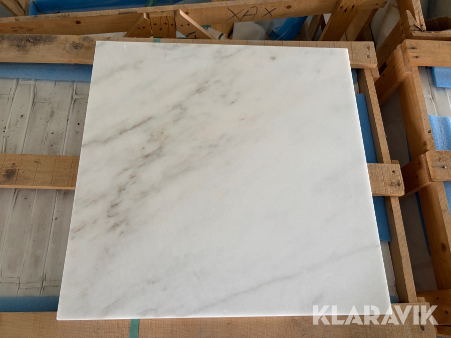 Plattor i marmor Carrara 61x61 cm ca 177 kvm