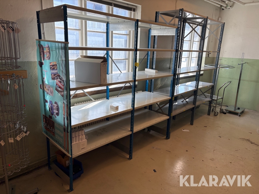 Lagerhyllor 2x2st sektioner