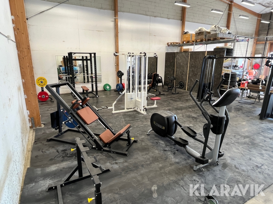 Gymutrustning   diverse maskiner, hantlar mm