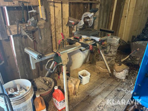 Kap och geringssåg Metabo med stativ
