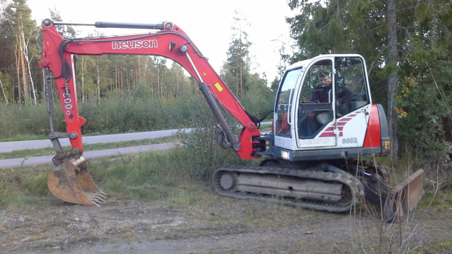 GRÄVMASKIN NEUSON BANDGRÄVMASKIN