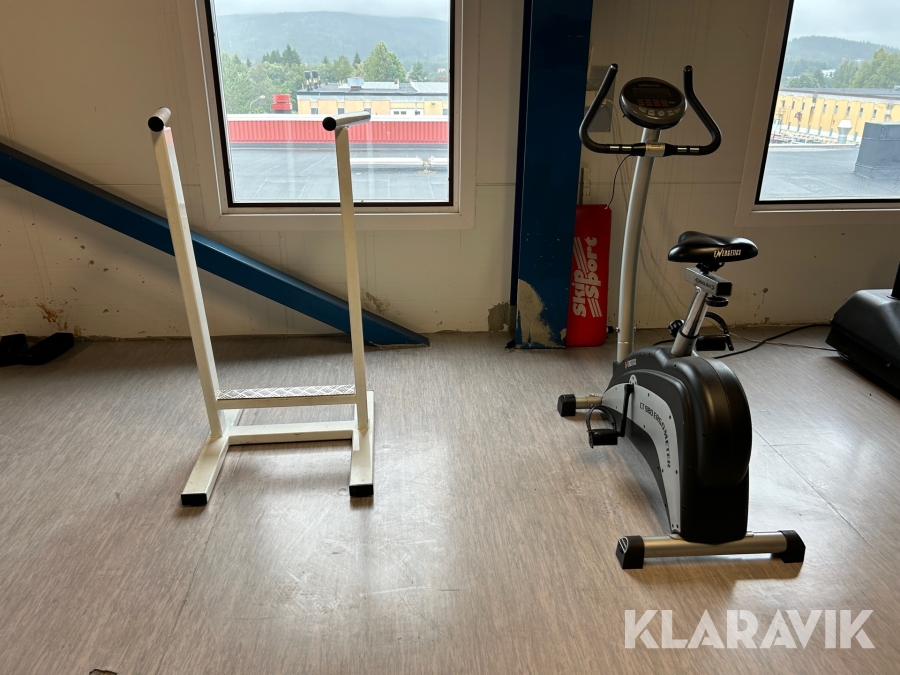 Motionscykel och ställning