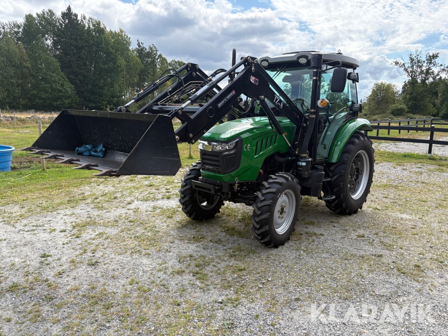 Traktor Nuoman NM-T70 med lastare och redskap