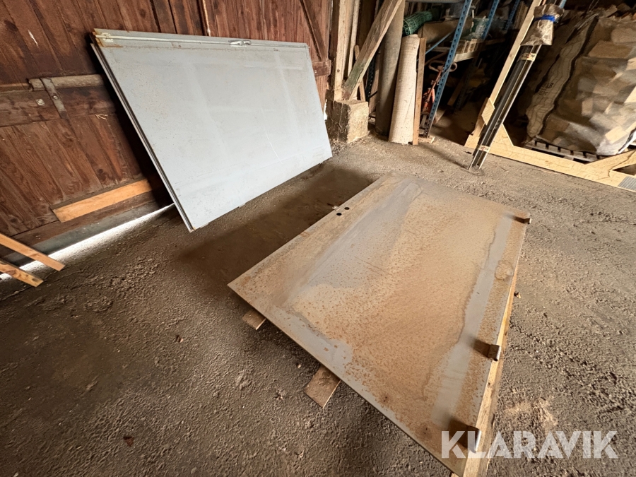 Garageportar Daloc med karmar 2 st