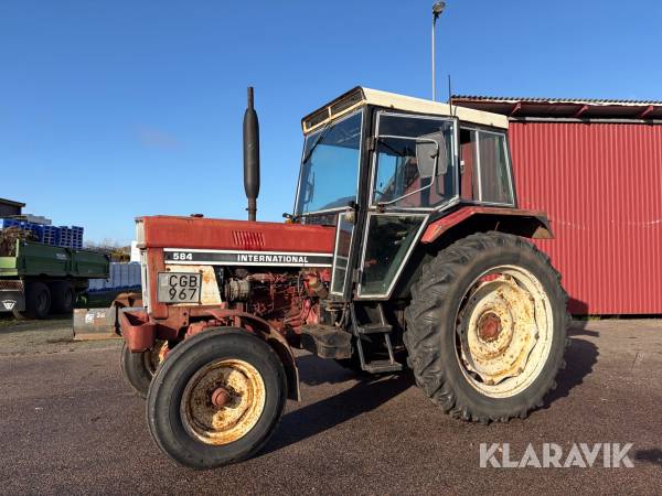 Traktor International 584