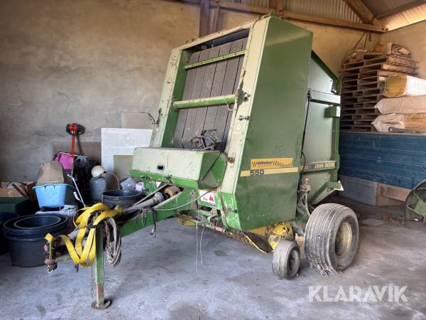 Rundbalspress John Deere 550
