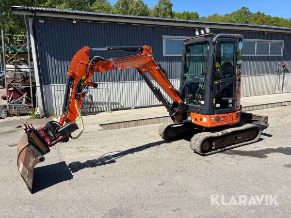 Grävmaskin Hitachi ZX26U-5A CR