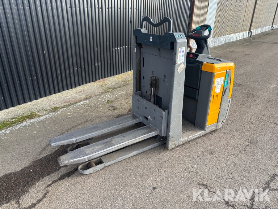 Truck / Plocktruck Jungheinrich ECE 310