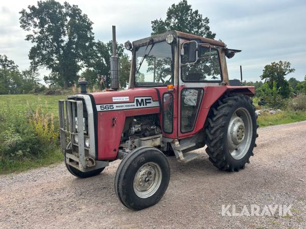 Traktor Massey Ferguson 565