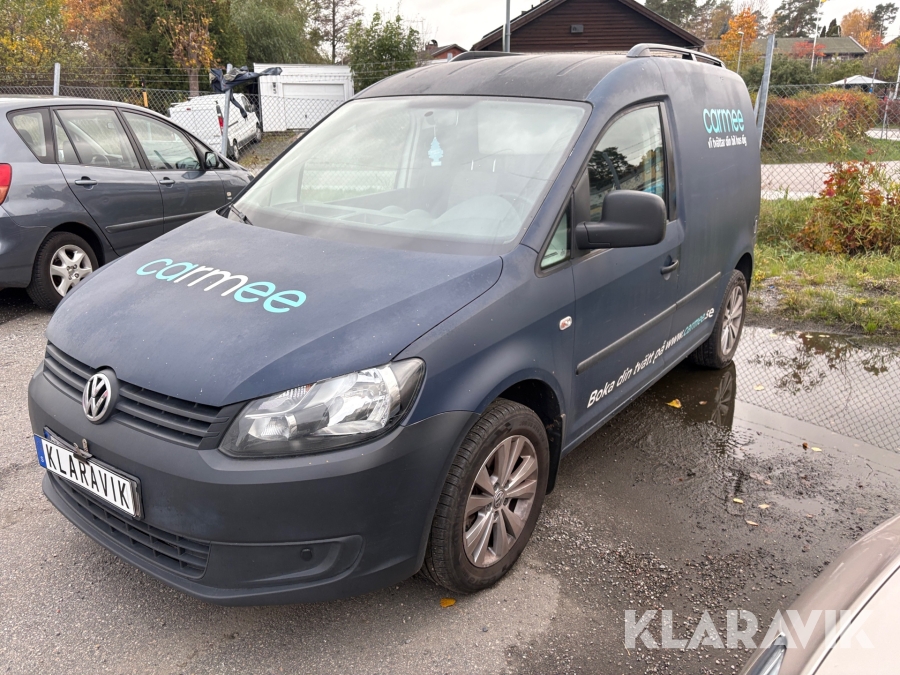 Skåpbil med arbetshylla och slangvindor Volkswagen Caddy 2.0 EcoFuel