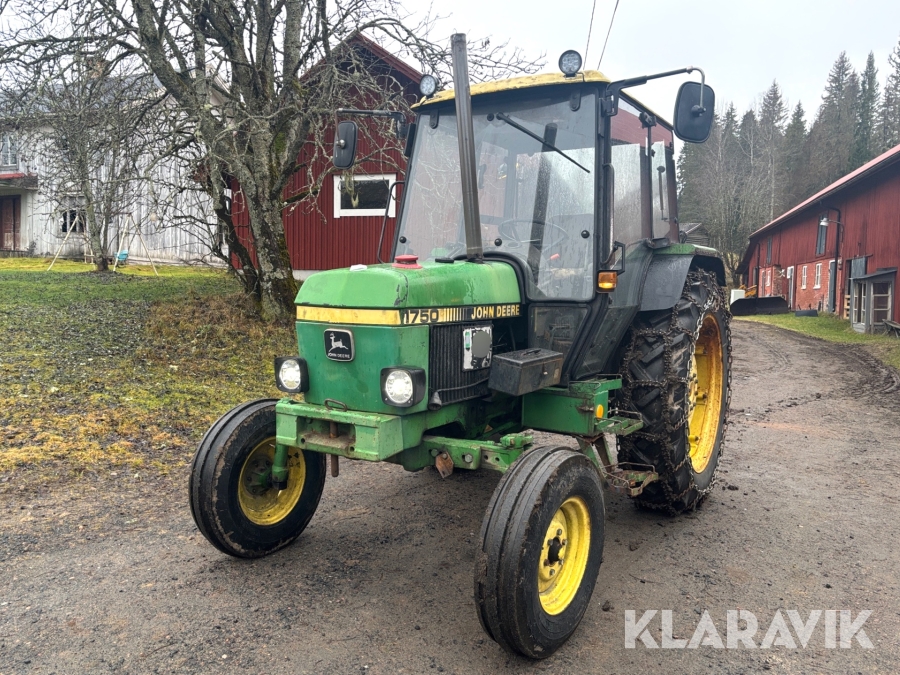 Traktor John Deere 1750