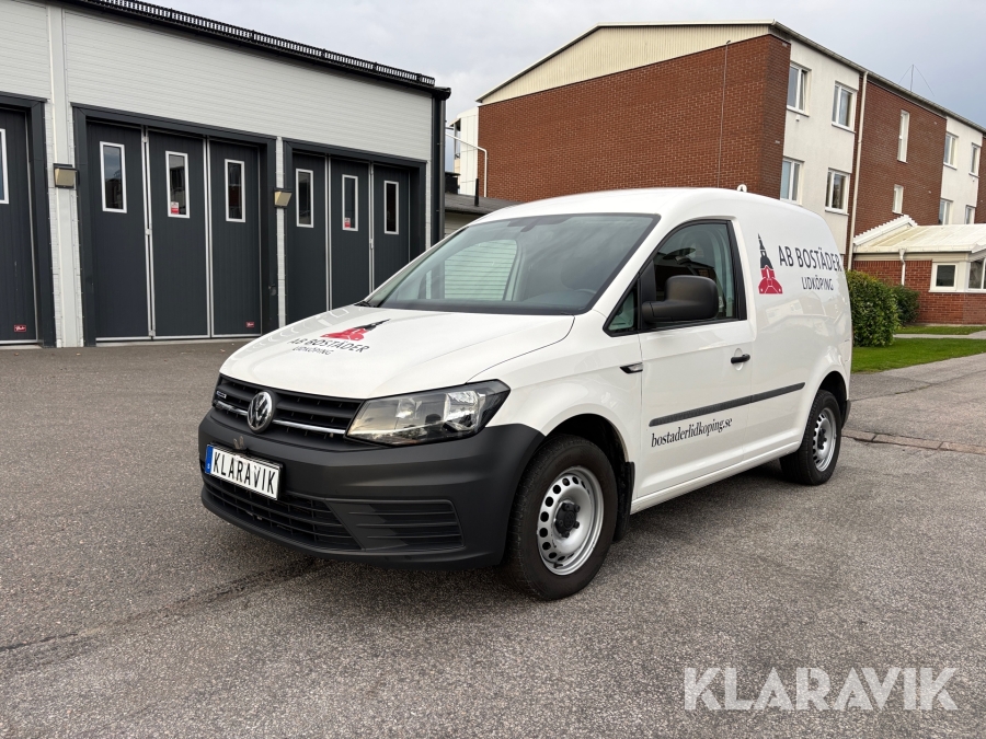 Skåpbil Volkswagen Caddy  vinterhjul / dragkrok / verkstadsinredd