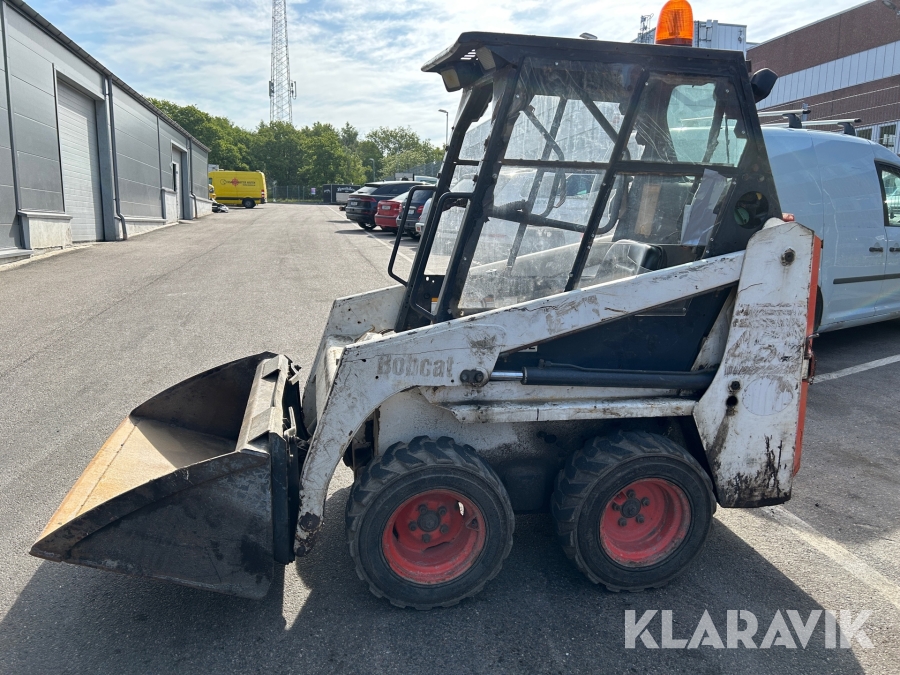 Kompaktlastare Bobcat 463 med skopa