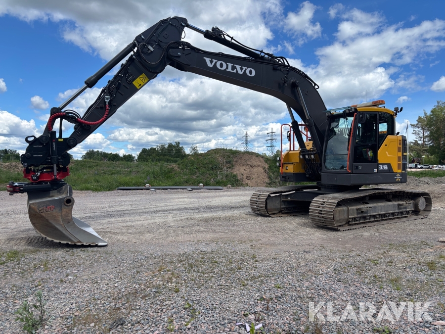 Grävmaskin Volvo ECR235EL GPS och Rotortilt med Quick Change