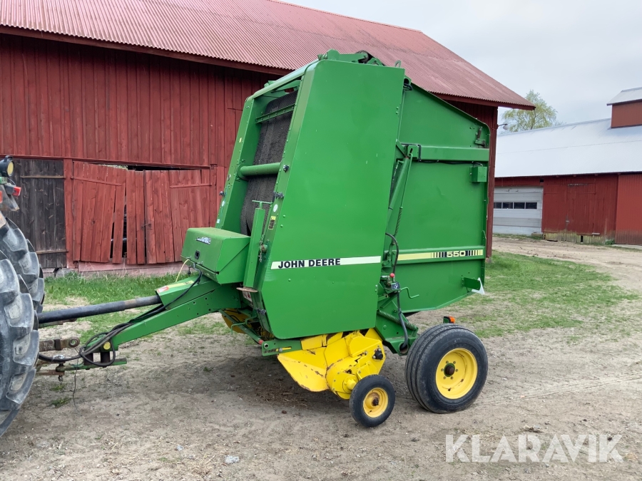 Rundbalspress John Deere 550