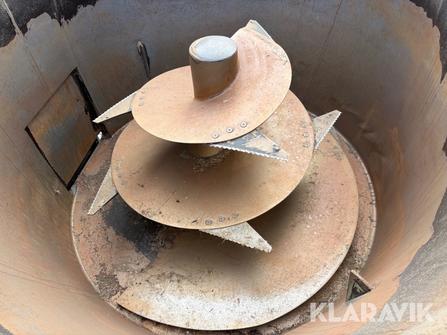 Mixervagn Luclar MC12