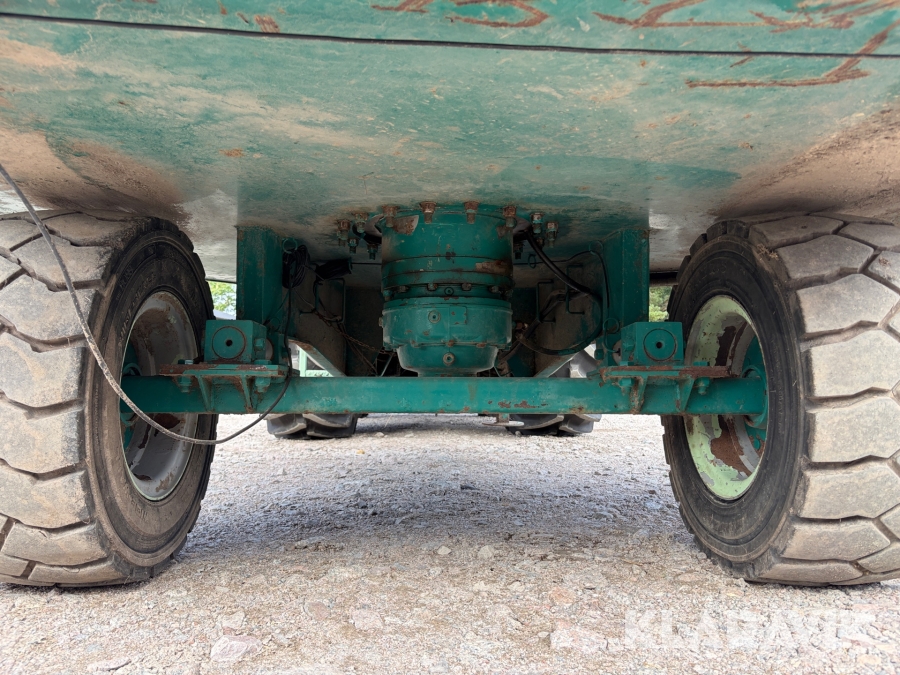 Mixervagn Luclar MC12