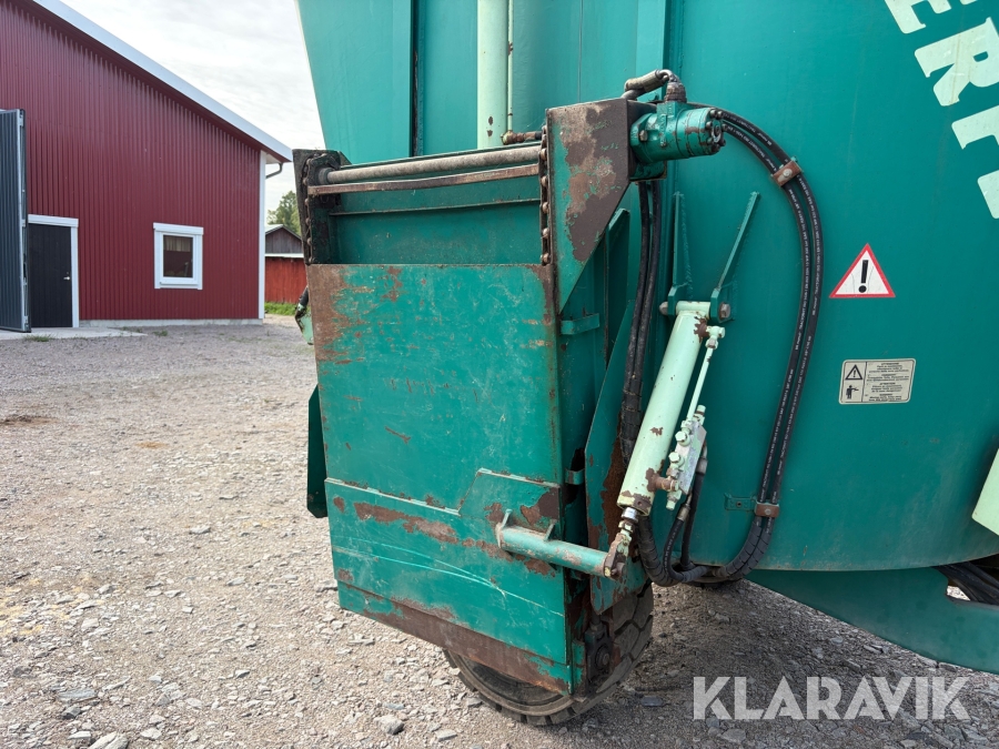 Mixervagn Luclar MC12