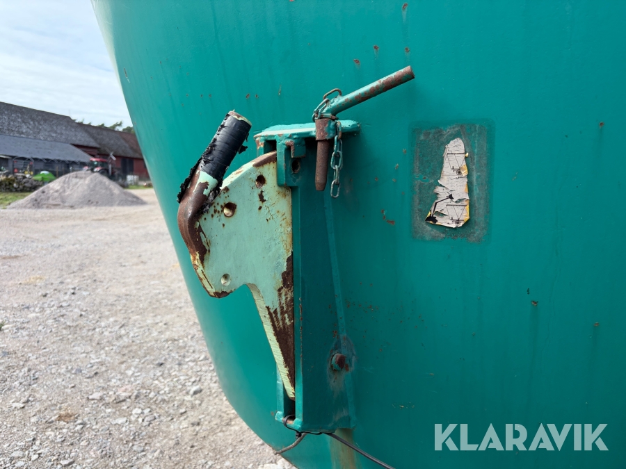 Mixervagn Luclar MC12