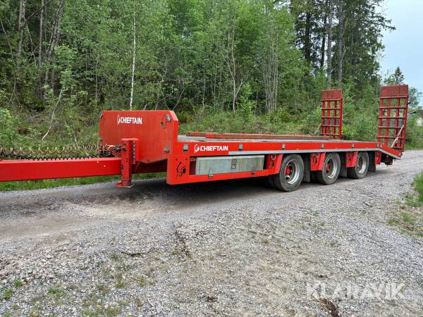 Maskintrailer Chieftan 3 Axle Centre Axle Trail