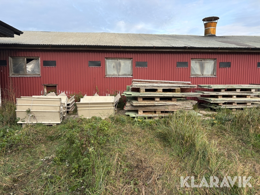 Inredning och Foderkrubbor Aco Farm 36st boxar