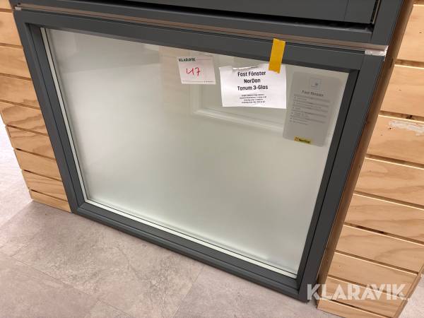Fast fönster NorDan Tanum 3-glas