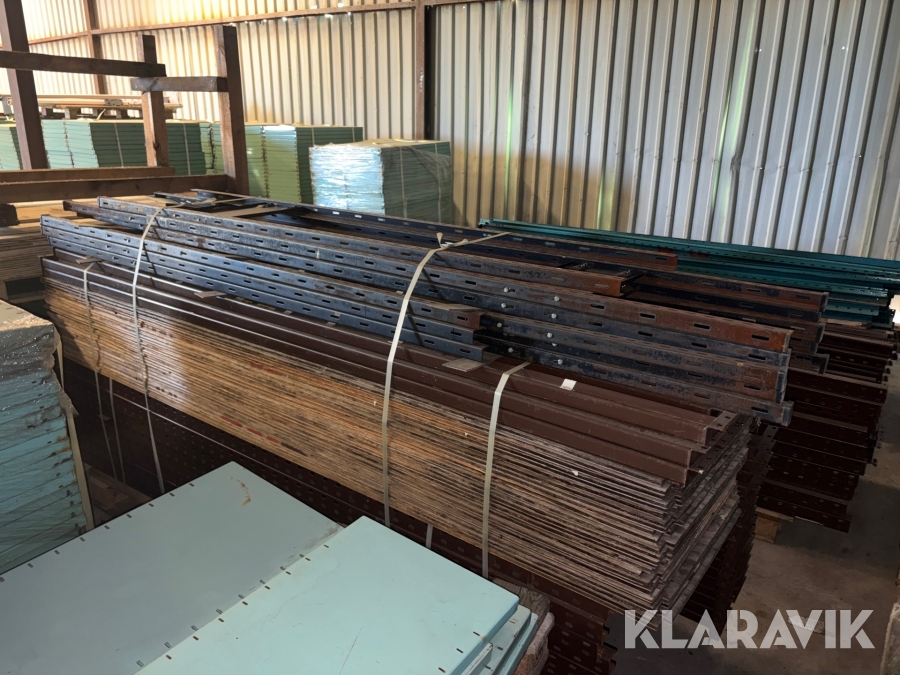 Lagerhyllor med 24 st hyllplan 240x51 cm