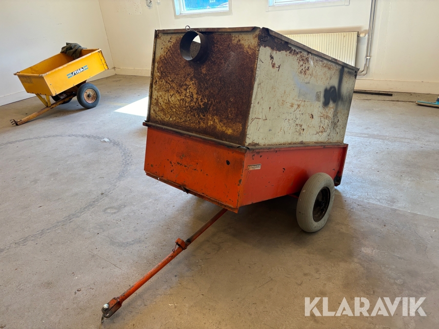 Kärra Agergårds med tipp till gräsklippare