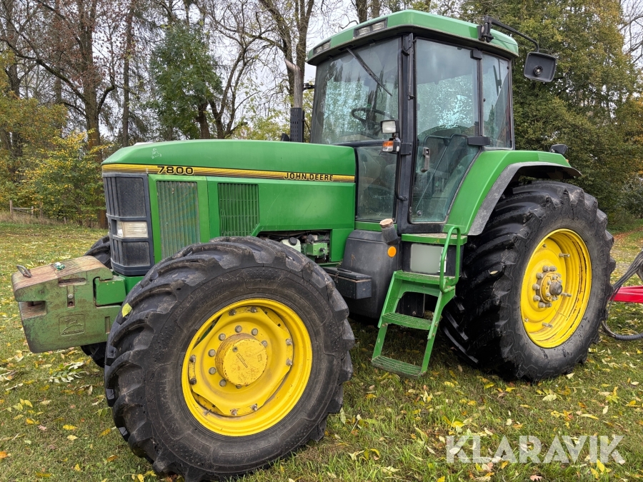 Traktor John Deere 7800