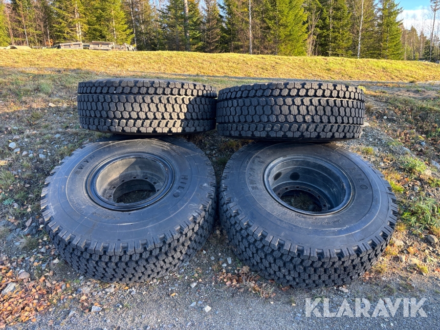 Entreprenaddäck på fälg Hilo BWYN 20.5R25 4 st
