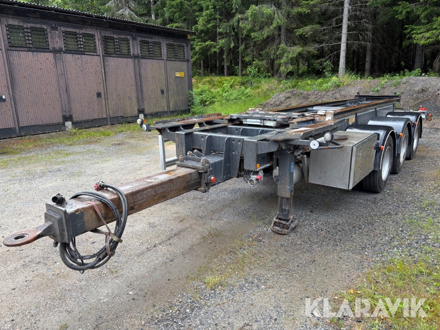 Lastväxlarsläp Kilafors 3-axlad