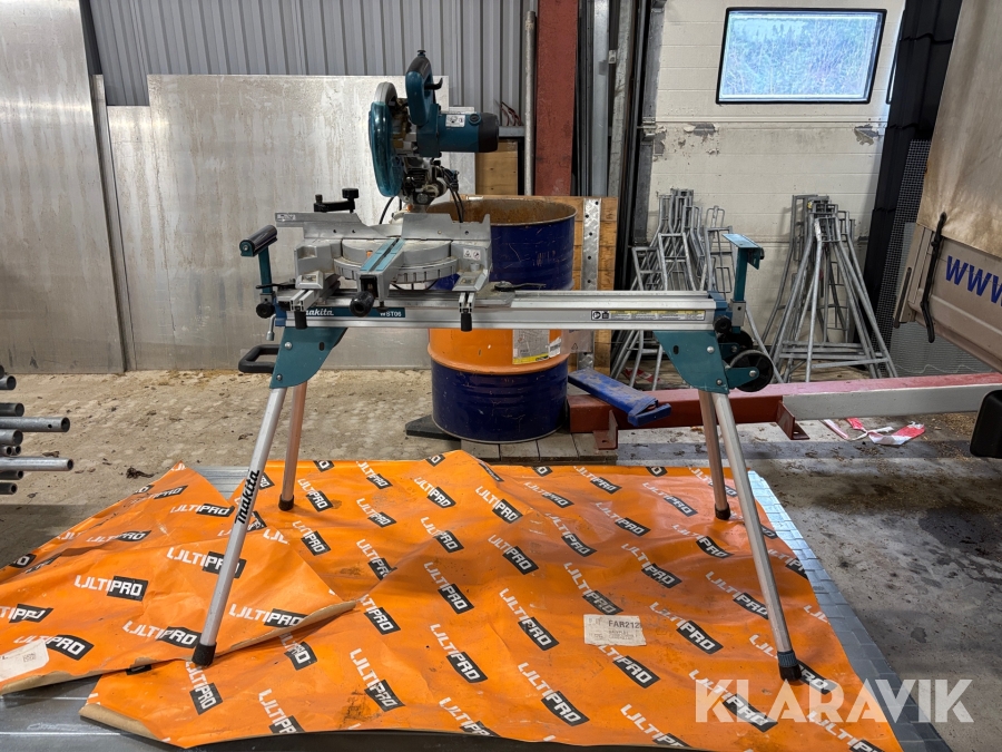 Kap & gersåg Makita LS0815FL med stativ