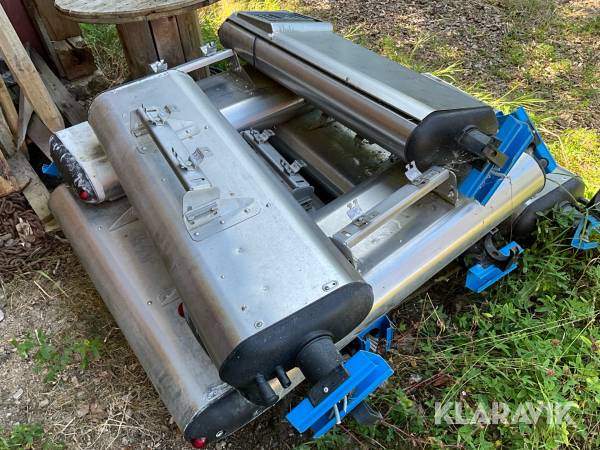 Mjölkgropsutrustning och vakuumpump Delaval