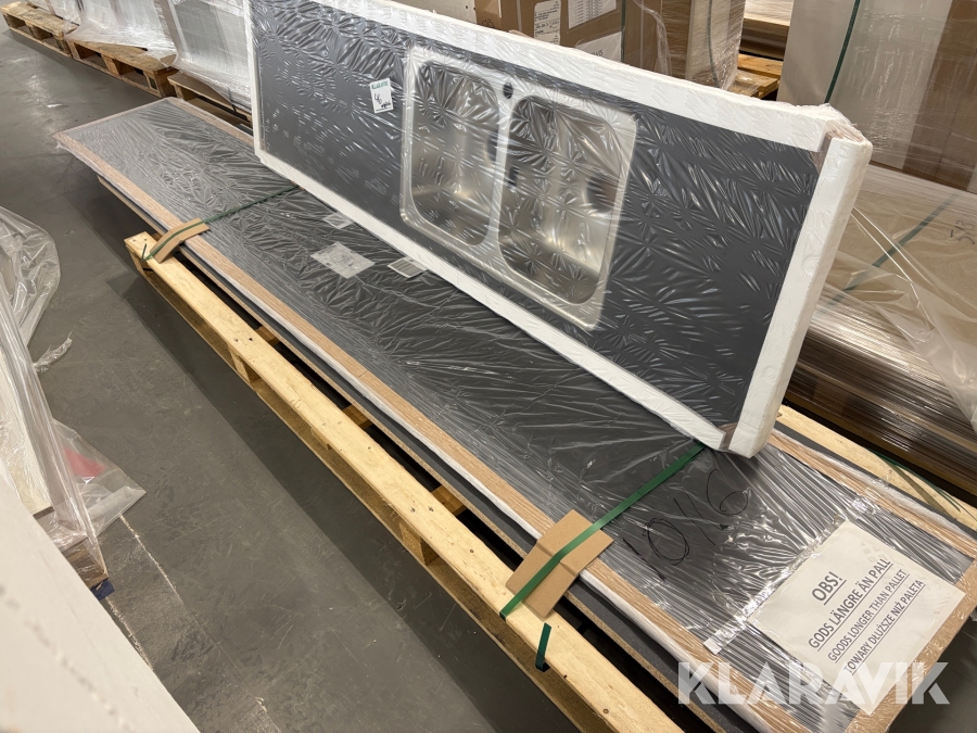 Bänkskiva med nedsänkt ho & stänkskydd Marbodal 1st pall