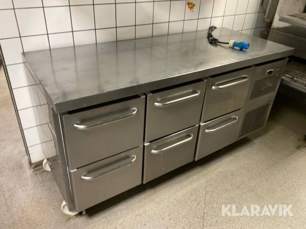 Kylbänk Gram