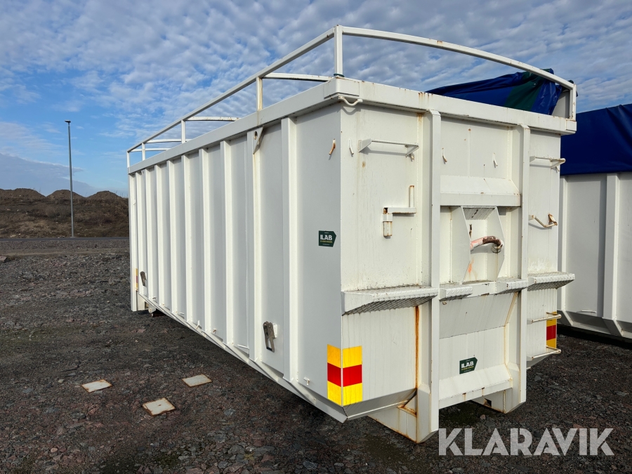 Container för vattenrening på lastväxlarram Ilab 30 m3